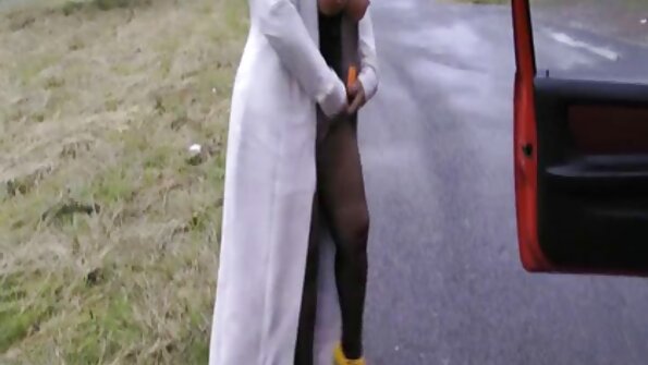 Big Tit Pirang Wahana Di video seks tante barat Kontol