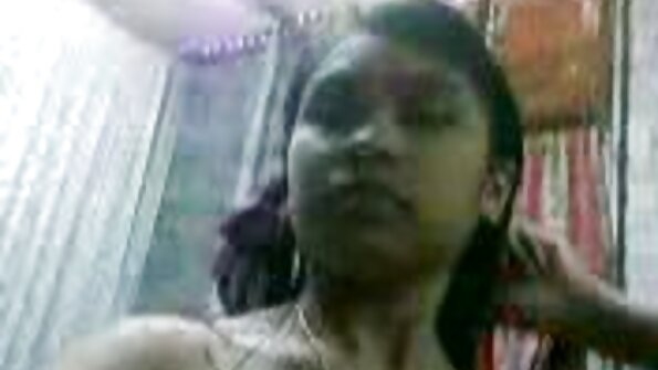 Kesalahan Pelayan Dibayar tante sex hot