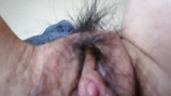 Pirang Christina xxx sek bokep Bersinar dengan payudara palsu besar menyebalkan ayam hitam dan mendapat kacau
