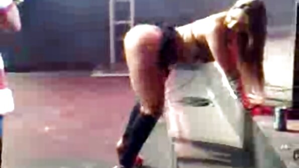 Afrika Sexxx video seks sedarah Ditikam Di Celah Berairnya