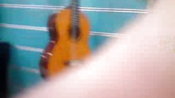 Wanita kulit hitam berdada video seks jilbab meniduri pria pengiriman